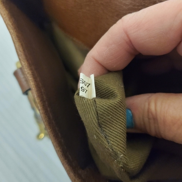 Marc Jacobs Brown Quilted Leather With Goldtone hardware Handbag, Stylish - Picture 12 of 12